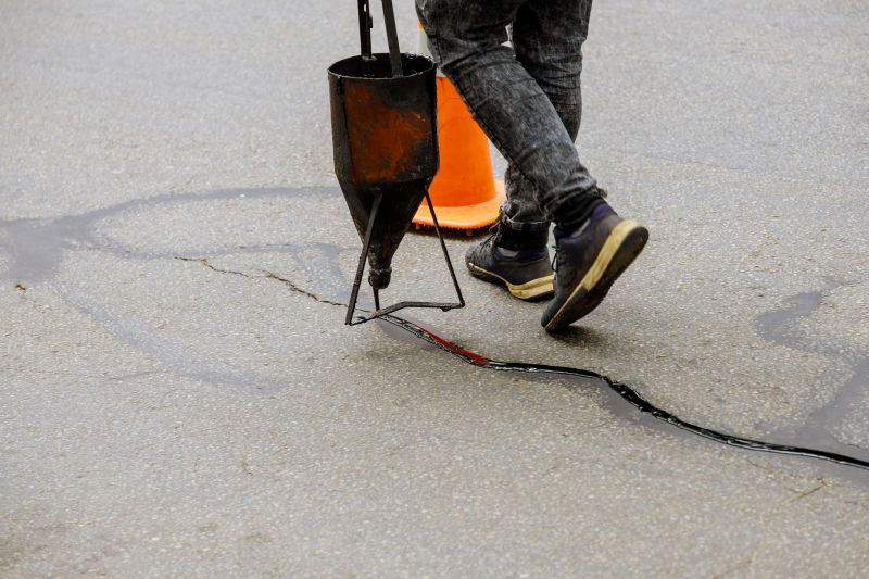 Asphalt Cracks Repair