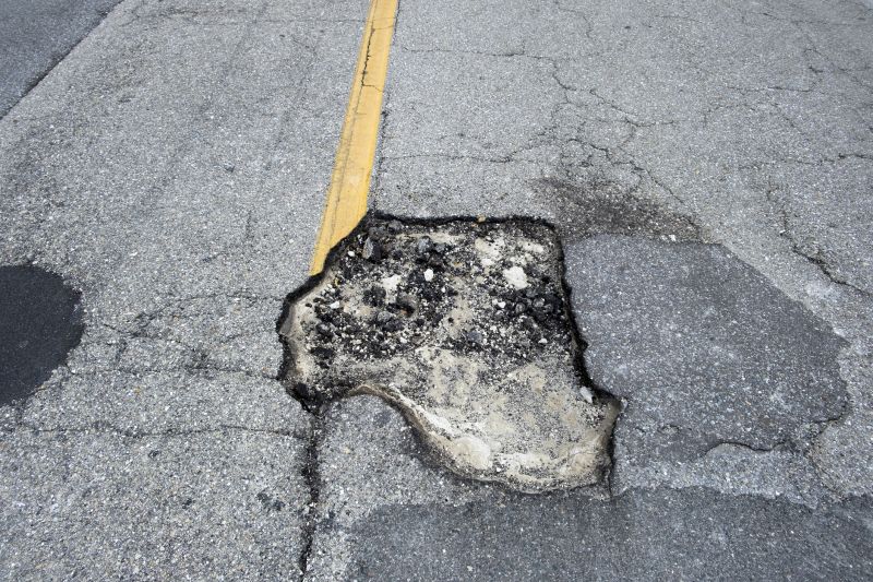 Asphalt Pothole Filling in Temecula, CA
